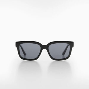 Polarised sunglasses